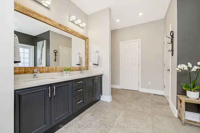 Additional image 16 of 11490 Inglis Dr