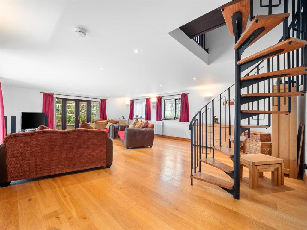 Additional image 18 of Exhall Road, Wixford