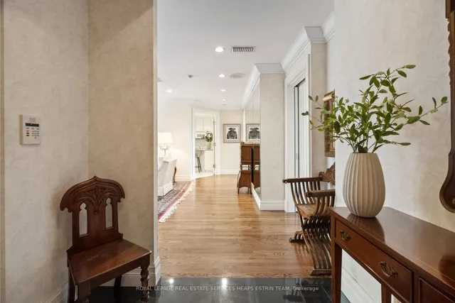 Additional image 6 of 1 Chedington Pl Unit 5B