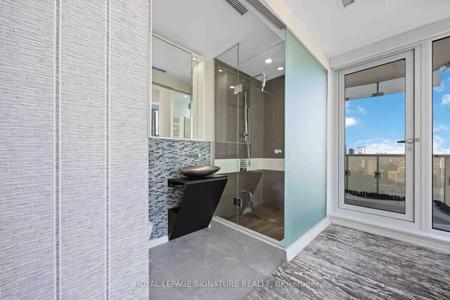 Additional image 20 of 197 Yonge St Unit 2612