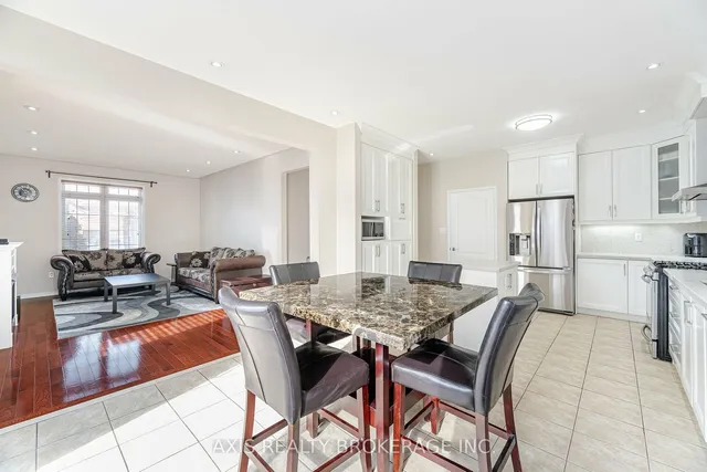 Additional image 18 of 25 Laurentide Cres