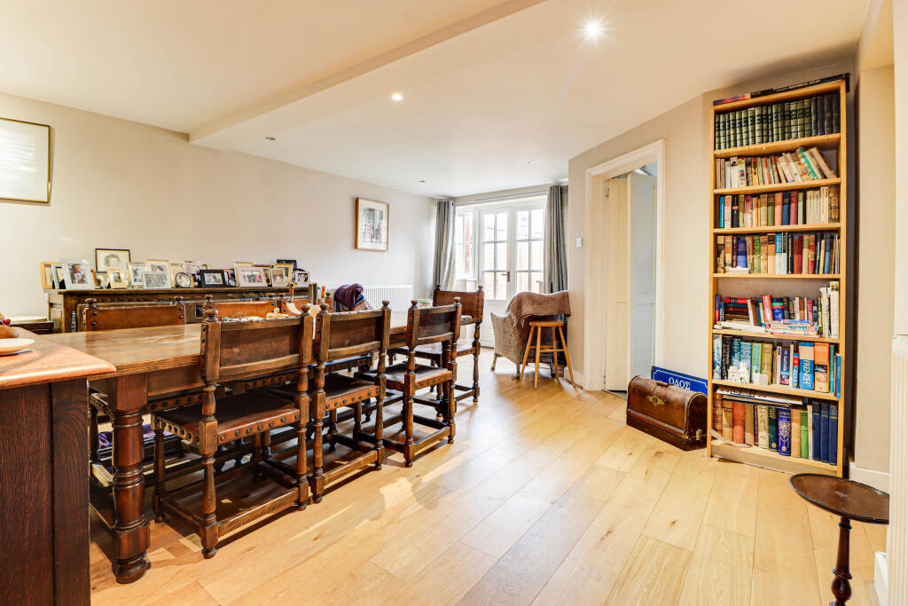 Additional image 4 of High Street, Redbourn, AL3 7LW