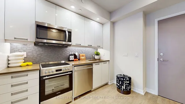 Additional image 18 of 99 John St Unit 802