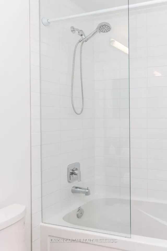 Additional image 14 of 158 Front St Unit 1313