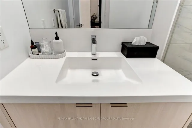 Additional image 6 of 101 Erskine Ave Unit 310