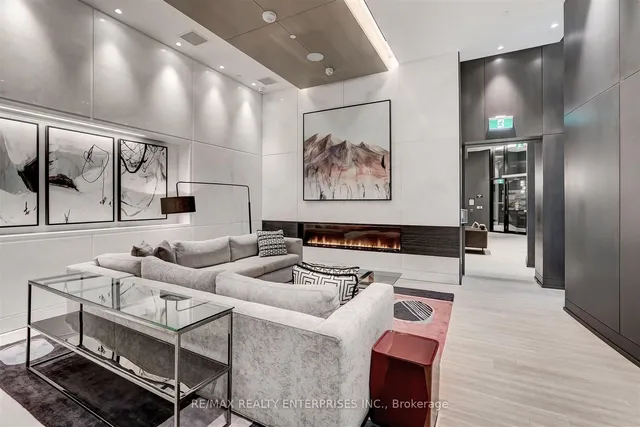 Additional image 32 of 1 Edgewater Dr Unit 212