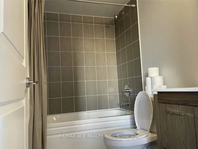 Additional image 16 of 30 Meadowglen Pl Unit 903