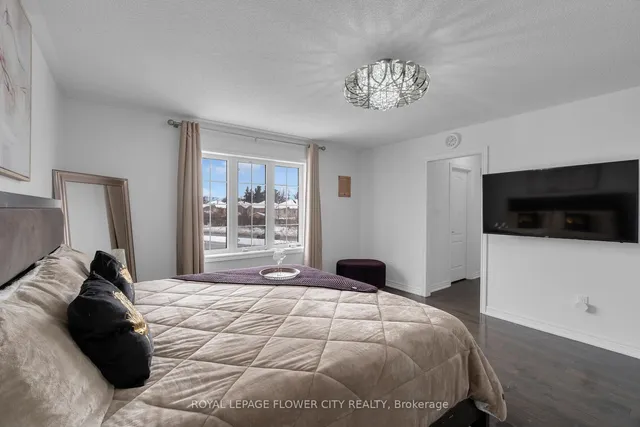 Additional image 23 of 22 Vanwood Cres