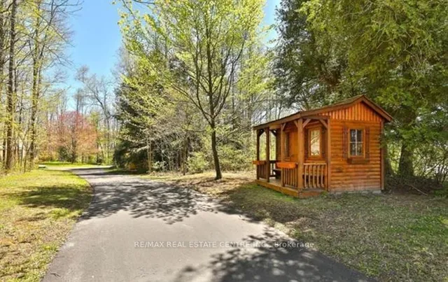 Additional image 19 of 2010 Cameron Dr