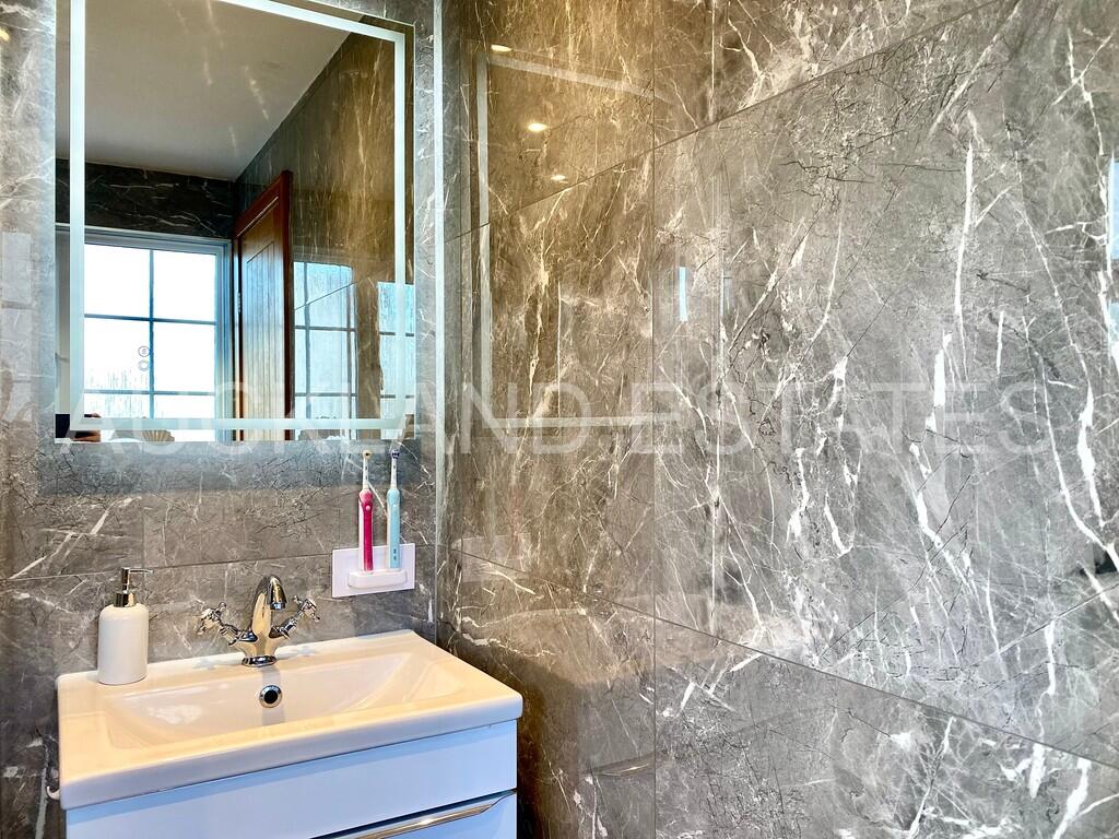 Additional image 17 of Vincenzo Close, Welham Green