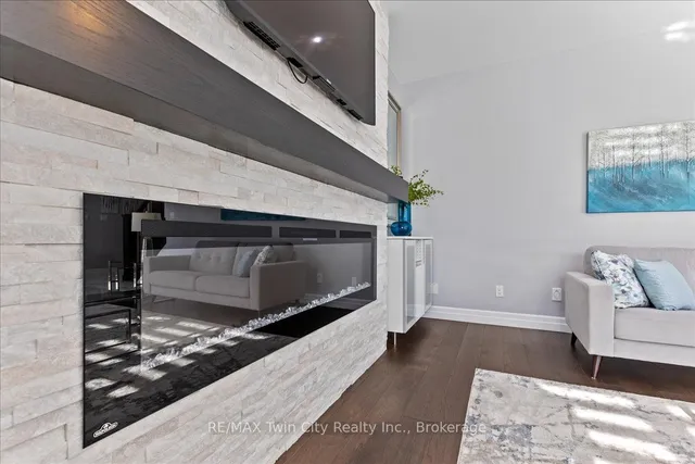 Additional image 16 of 68 Valleyscape Dr