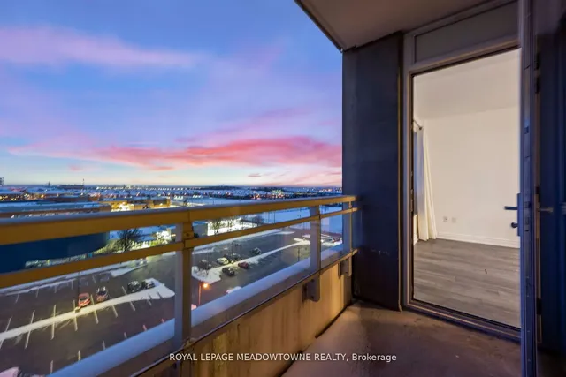 Additional image 29 of 1050 Main St Unit 809