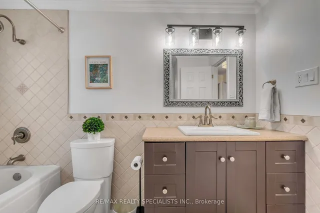 Additional image 24 of 63 Lockton Cres