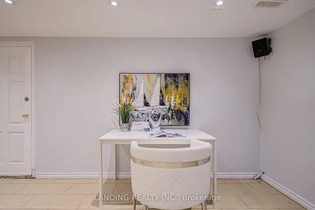 Additional image 31 of 61 Kingslake Rd