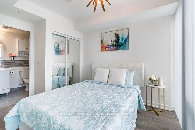 Additional image 19 of 60 Shuter St Unit PH108