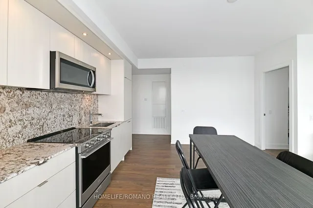 Additional image 9 of 30 Inn On The Park Dr Unit 1409