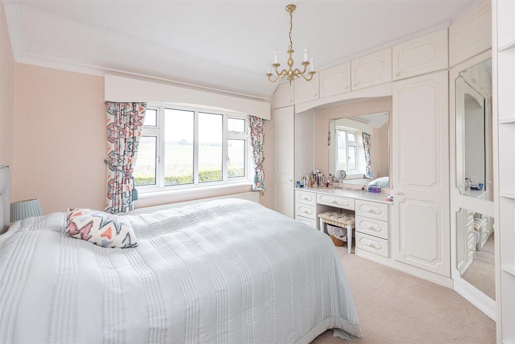 Additional image 7 of The Pleasance, Harpenden