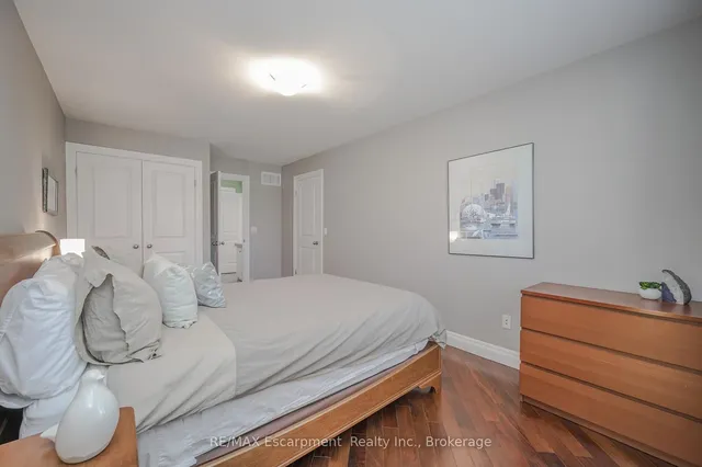 Additional image 26 of 402 PATRICIA Dr