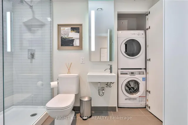 Additional image 23 of 629 King St Unit 1029