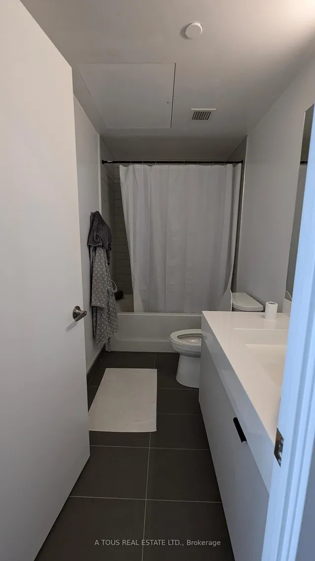 Additional image 10 of 57 Brock Ave Unit 706