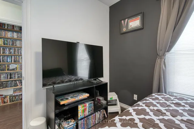 Additional image 25 of 94 Saint Clarens Ave