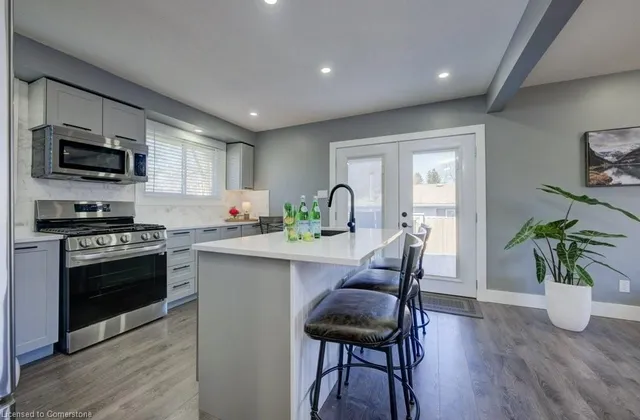 Additional image 17 of 51 Rossford Cres