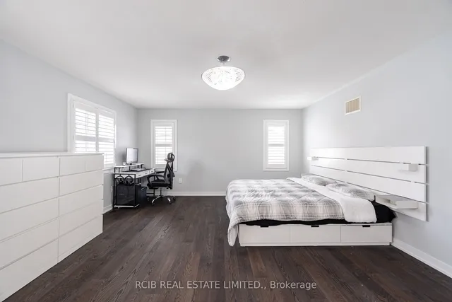 Additional image 30 of 2 Villadowns Tr