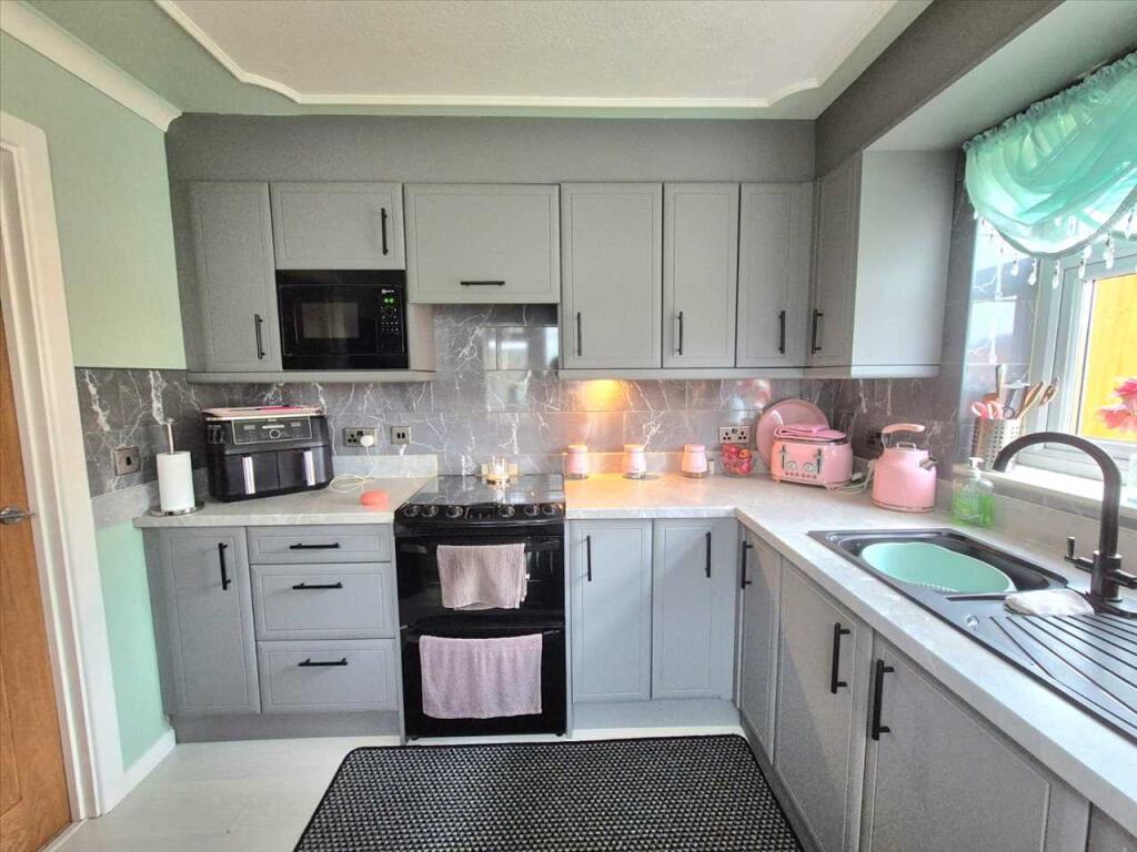 Additional image 11 of Almond Close, Pontypridd