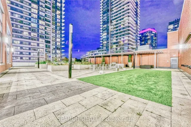 Additional image 21 of 2212 Lakeshore Blvd Unit 316