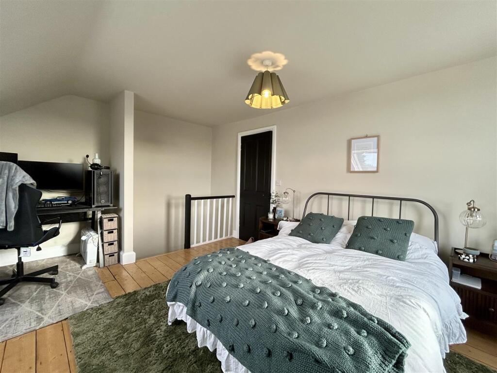 Additional image 16 of Tenter Drive, Halesowen