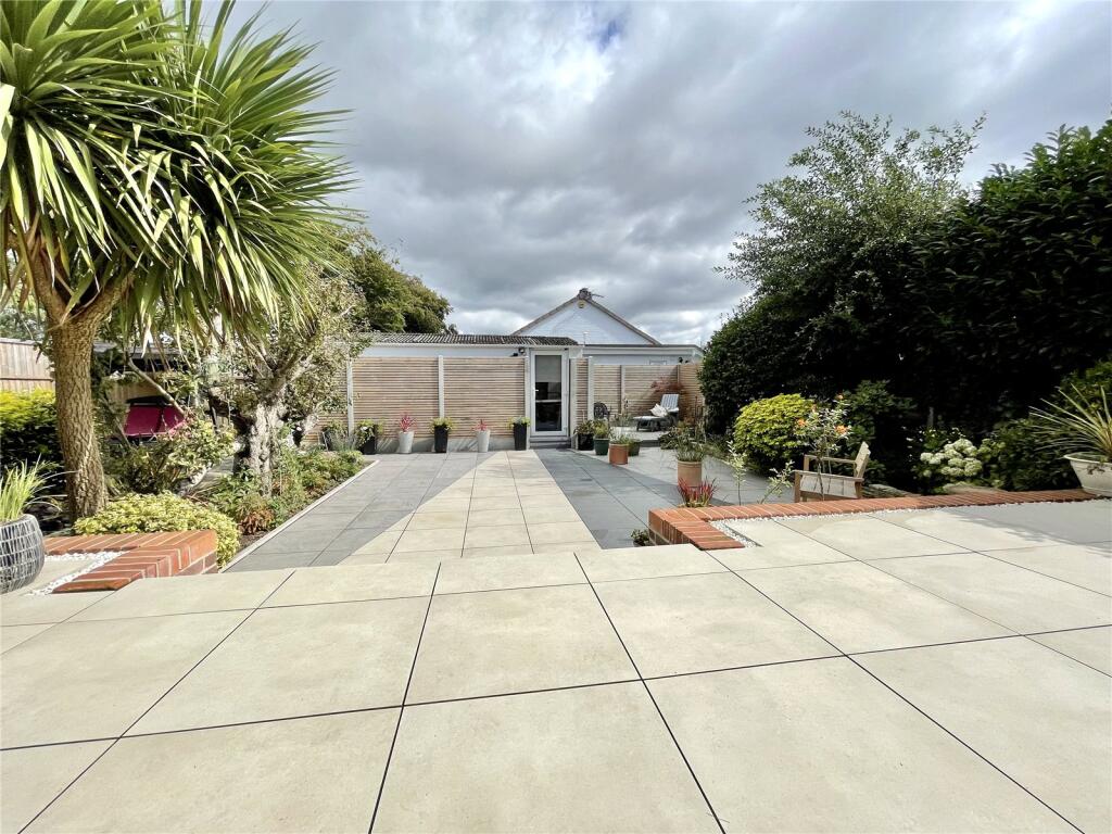 Additional image 15 of Somerford Avenue, Highcliffe on Sea, Christchurch, Dorset, BH23
