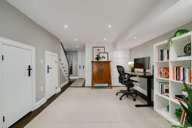 Additional image 34 of 30 Roosevelt Rd