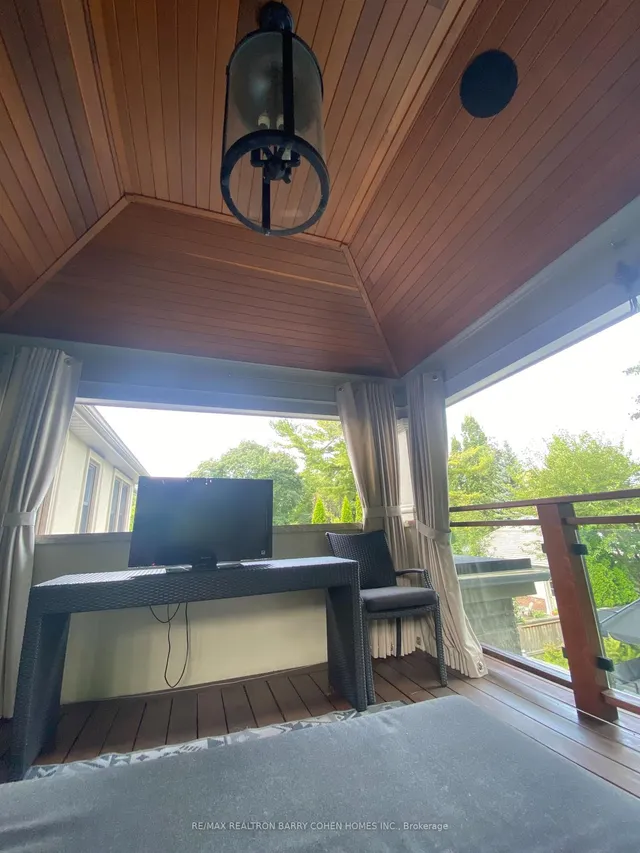 Additional image 19 of 72 Teddington Park Ave