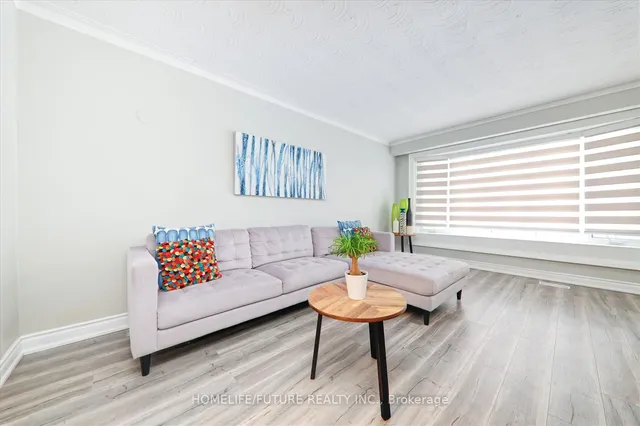 Additional image 7 of 53 Applefield Dr