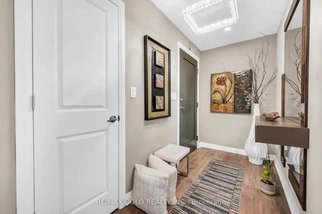Additional image 9 of 5033 Four Springs Ave Unit 2211