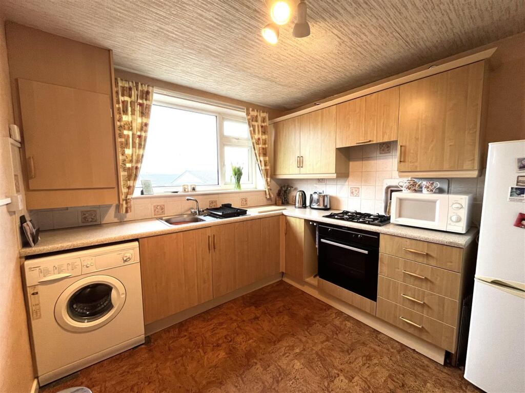 Additional image 3 of Thirlmere Avenue, Wyke, Bradford