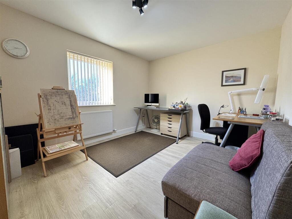 Additional image 15 of Boltongate