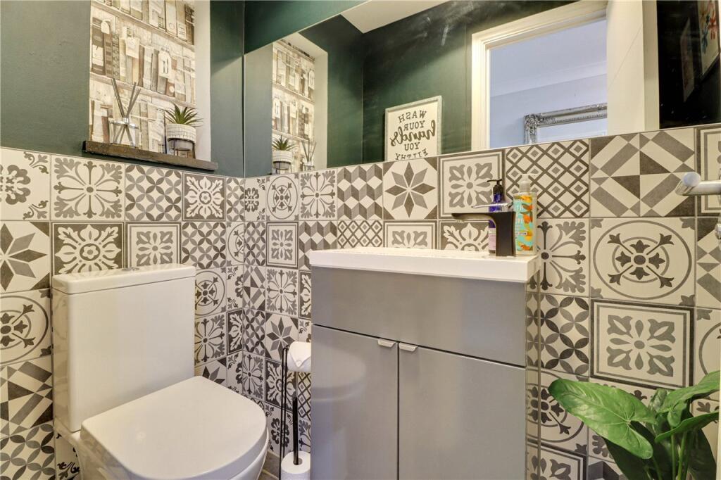 Additional image 21 of Bewdley Close, Harpenden, AL5