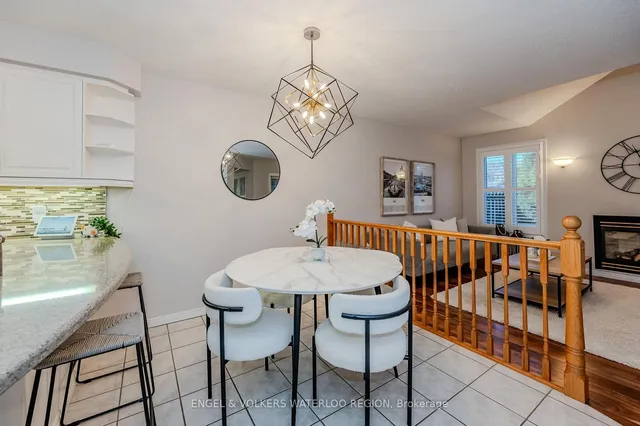 Additional image 17 of 38 Candle Cres