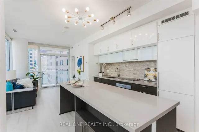 Additional image 3 of 8 Mercer St Unit 1302