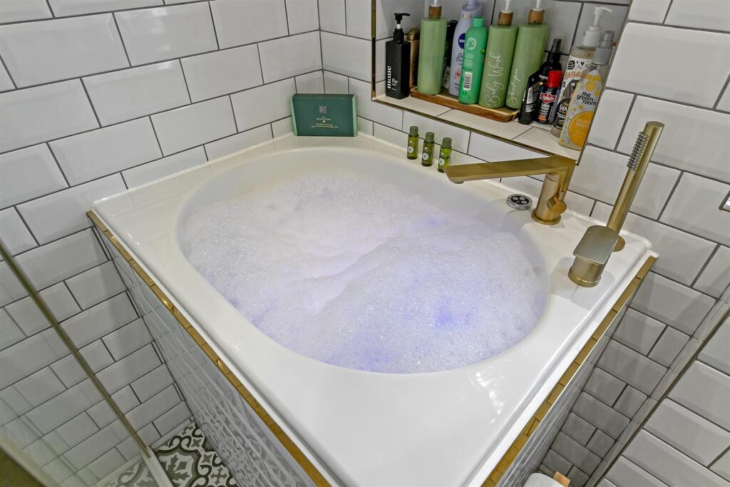 Additional image 19 of Timbercroft, Welwyn Garden City