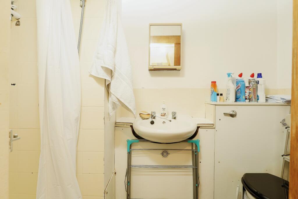 Additional image 4 of Newhall Farm Close, Sutton Coldfield, West Midlands, B76