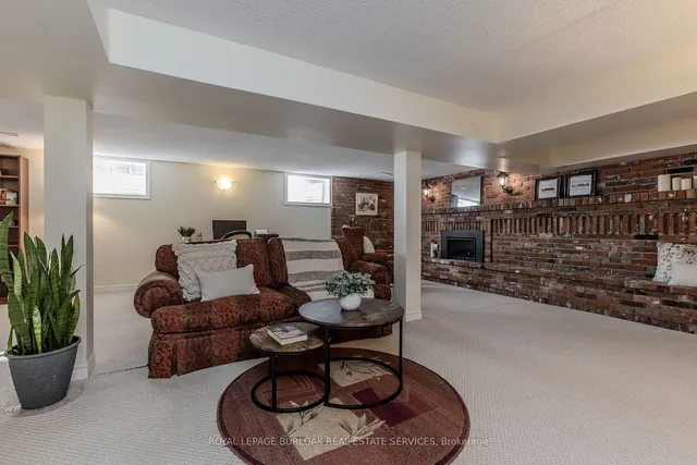 Additional image 31 of 154 Hendrie Ave