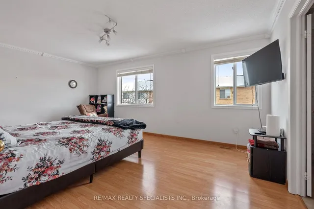 Additional image 24 of 674 Irving Terr