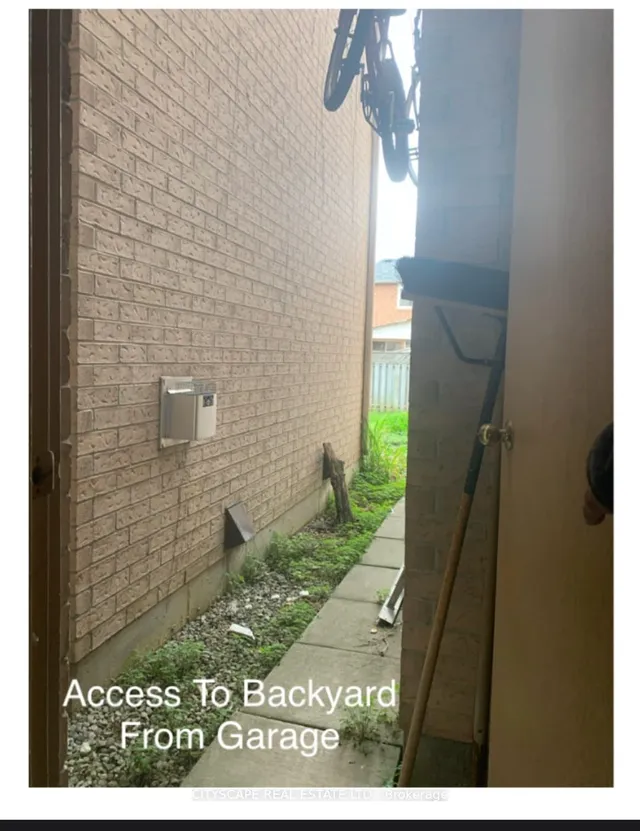 Additional image 38 of 102 Richwood Cres