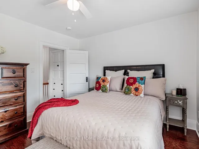 Additional image 18 of 98 Douglas Ave