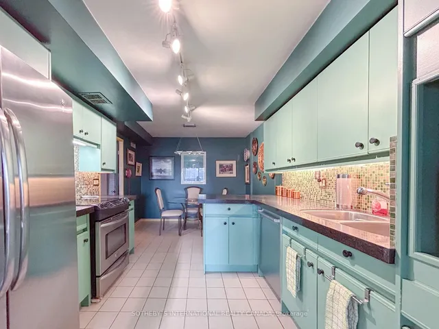 Additional image 18 of 130 Carlton St Unit 906