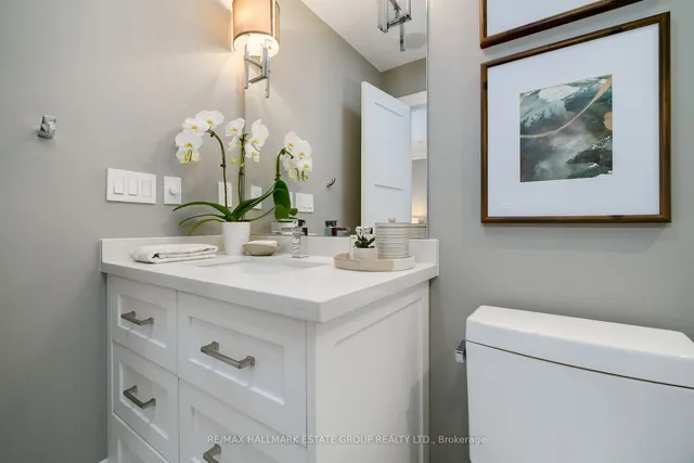 Additional image 29 of 30 Roosevelt Rd