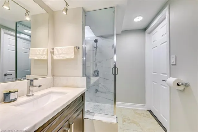 Additional image 37 of 5926 Whitehorn Ave