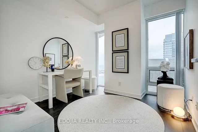 Additional image 16 of 88 harbour St Unit 5910